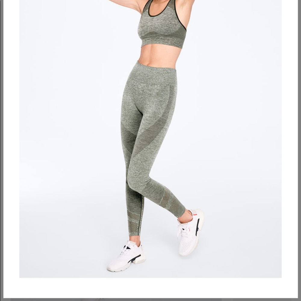 SEAMLESS WORKOUT TIGHT